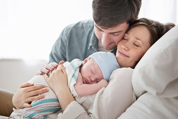 Cách tính tiền thai sản cho chồng Cách tính tiền thai sản cho chồng