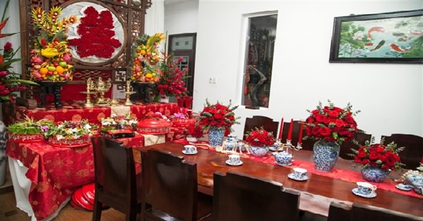 Cách trang trí bàn thờ gia tiên đám cưới đẹp, đơn giản