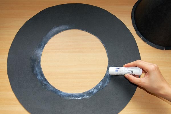 Cách làm mũ phù thủy Halloween Cách làm mũ phù thủy Halloween