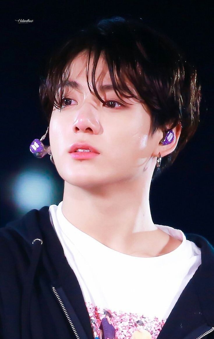 Những hình ảnh Jungkook khóc