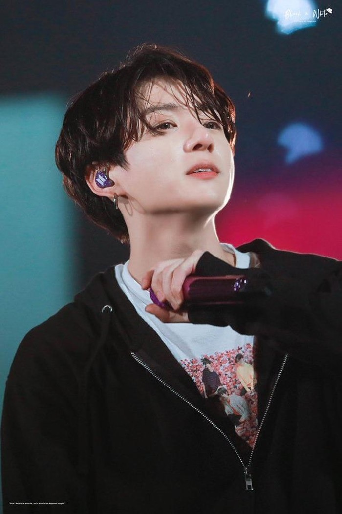 Những hình ảnh Jungkook khóc