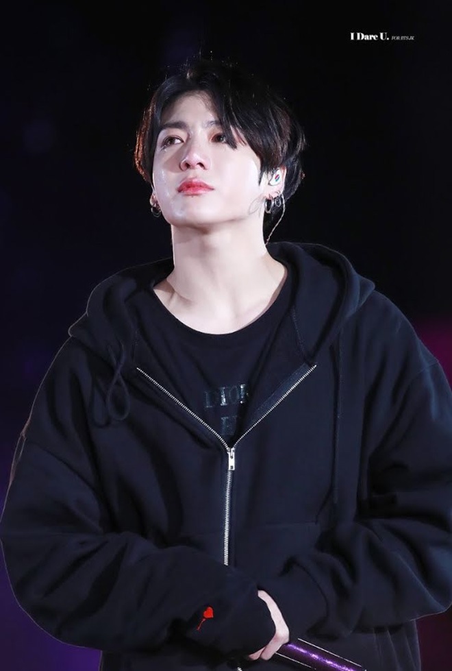 Những hình ảnh Jungkook khóc
