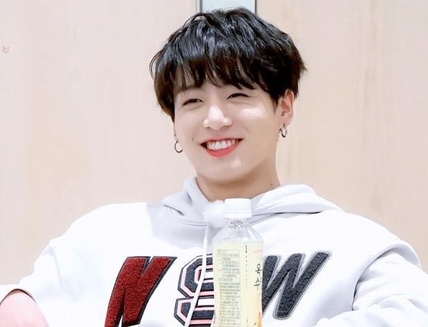 Những hình ảnh Jungkook cute 