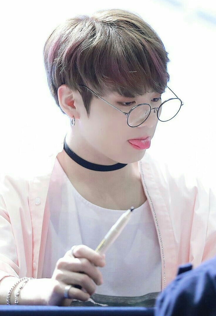 Những hình ảnh Jungkook cute 