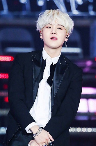 Hình Suga