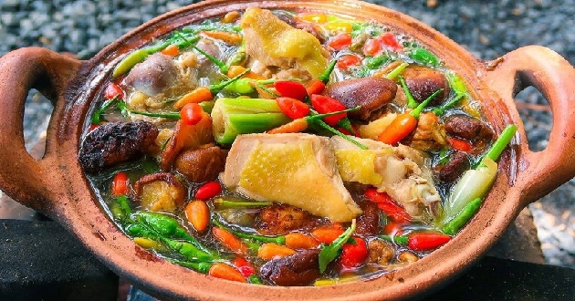 Cách nấu lẩu gà tiềm ớt hiểm Cách nấu lẩu gà tiềm ớt hiểm