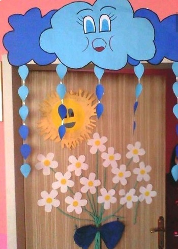 Cách trang trí cửa lớp mầm non