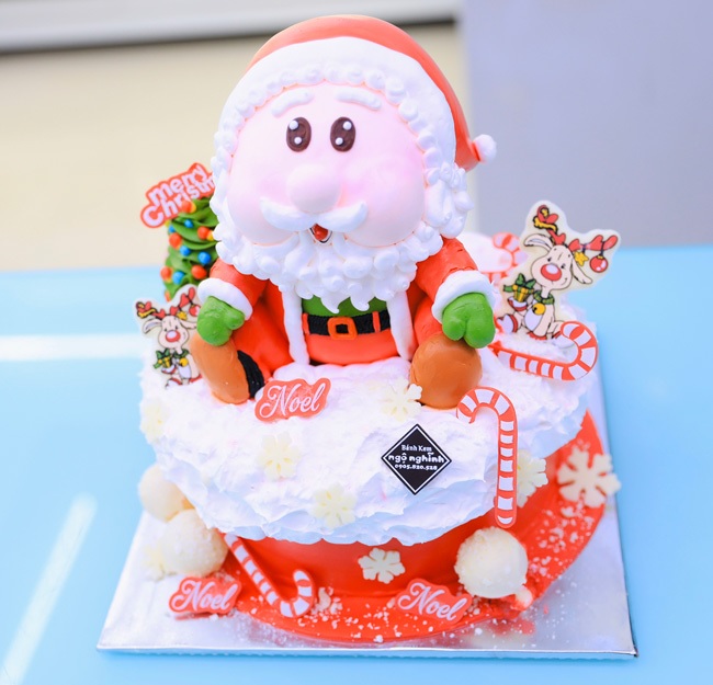 Mẫu bánh kem ông già Noel