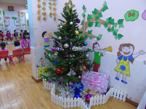 Cách trang trí Noel lớp học