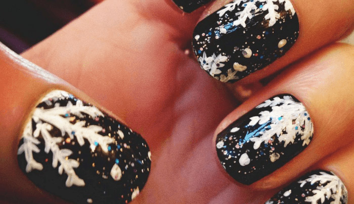 Mẫu móng tay đơn giản mà đẹp Mẫu móng tay đơn giản mà đẹp