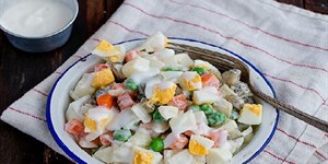 Cách làm salad hoa quả giảm cân, giữ dáng, đẹp da