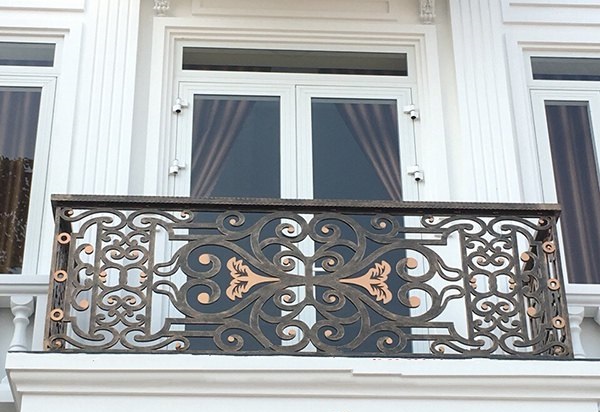 Mẫu lan can sắt ban công đẹp
