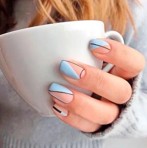 Mẫu nail đơn giản sang trọng