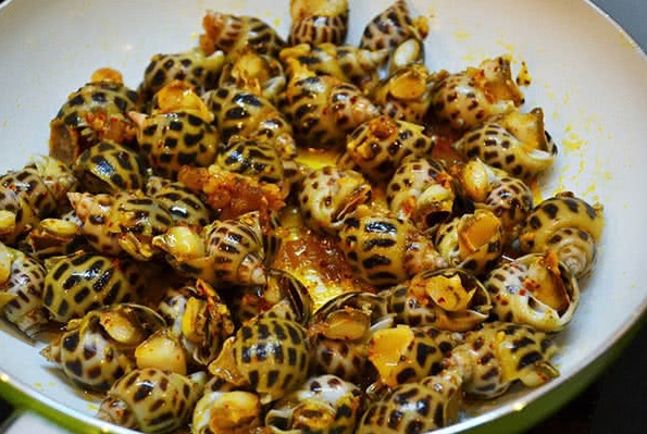 Cách làm ốc hương xào bơ tỏi