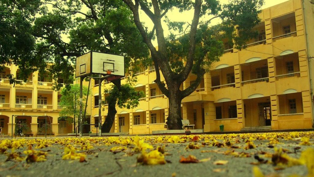 Thơ lục bát về mái trường mến yêu ngắn hay Thơ lục bát về mái trường mến yêu ngắn hay