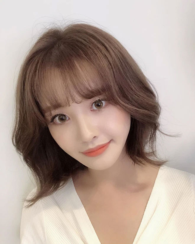 Kiểu tóc layer nữ mặt tròn có mái Kiểu tóc layer nữ mặt tròn có mái