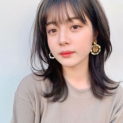 Kiểu tóc layer nữ ngắn có mái Kiểu tóc layer nữ ngắn có mái