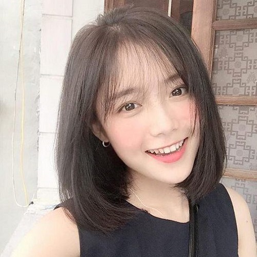 Mặt tròn tóc ngắn tỉa layer Mặt tròn tóc ngắn tỉa layer