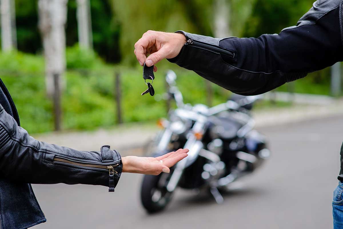 Các tính thuế trước bạ đối với xe ô tô cũ (sang tên) Các tính thuế trước bạ đối với xe ô tô cũ (sang tên)