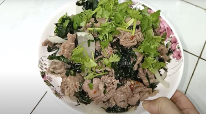 Cách làm thịt nai xào lá lốt