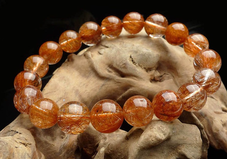 Vòng tay phong thủy Vòng tay phong thủy