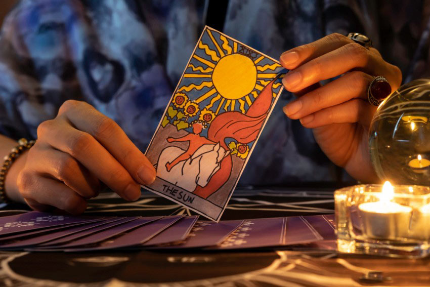 Tìm hiểu bói bài Tarot có đúng không