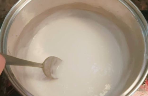 Cách làm bánh chuối hấp nước cốt dừa dẻo ngon