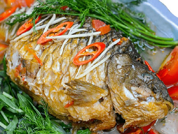 Cá chép giòn nhúng mẻ Cá chép giòn nhúng mẻ
