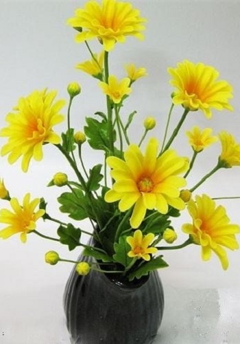 Các kiểu cắm hoa bàn thờ đẹp nhất cho ngày lễ Tết Các kiểu cắm hoa bàn thờ đẹp nhất cho ngày lễ Tết