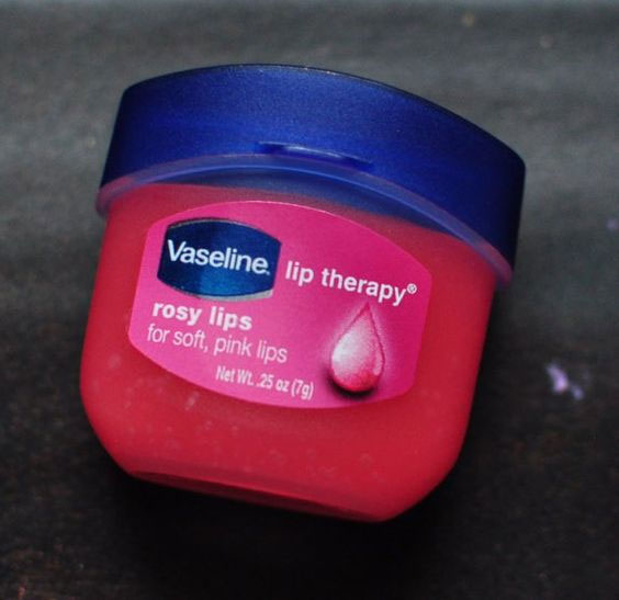 Son dưỡng Vaseline