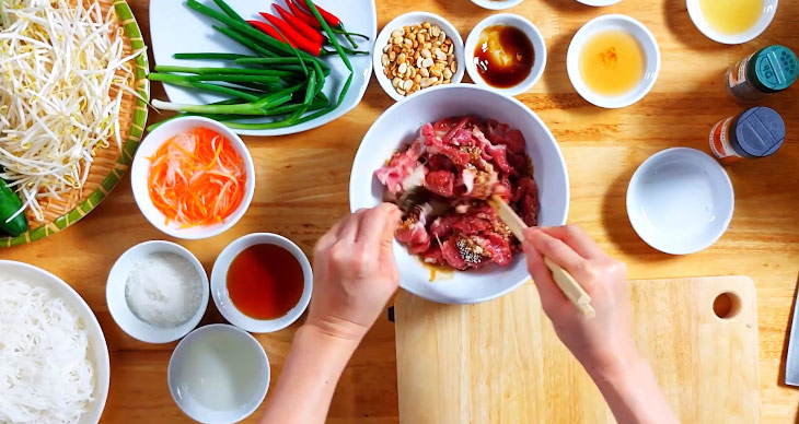 Cách ướp thịt nướng bún chả Cách ướp thịt nướng bún chả