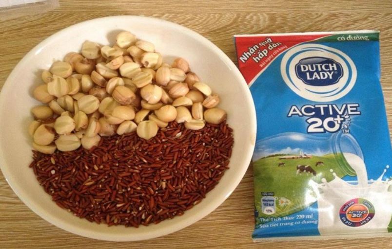 Cách làm sữa gạo lứt hạt sen