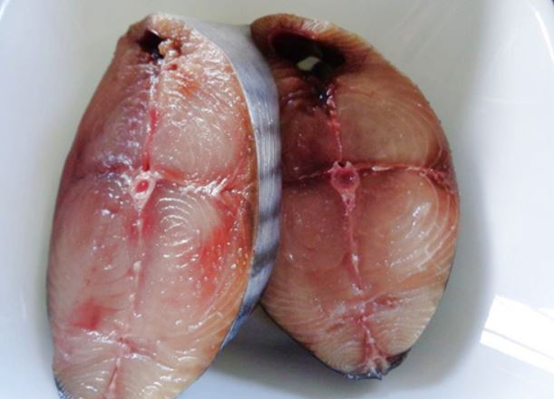 Cách làm cá ngừ kho thơm miền Trung