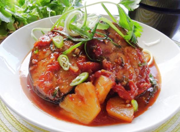 Cách làm cá ngừ kho thơm miền Trung