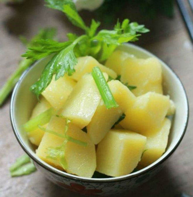 Cách làm khoai tây xào chay Cách làm khoai tây xào chay