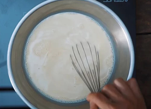 Sơ chế gelatin và hỗn hợp sữa