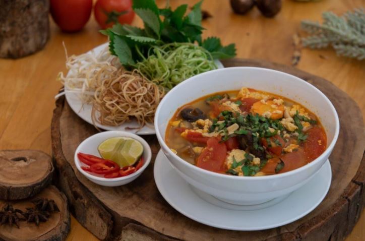 Cách nấu bún gạo lứt giảm cân với riêu cua