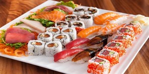 4 Cách làm sushi cá hồi ngon, không tanh, đẹp mắt