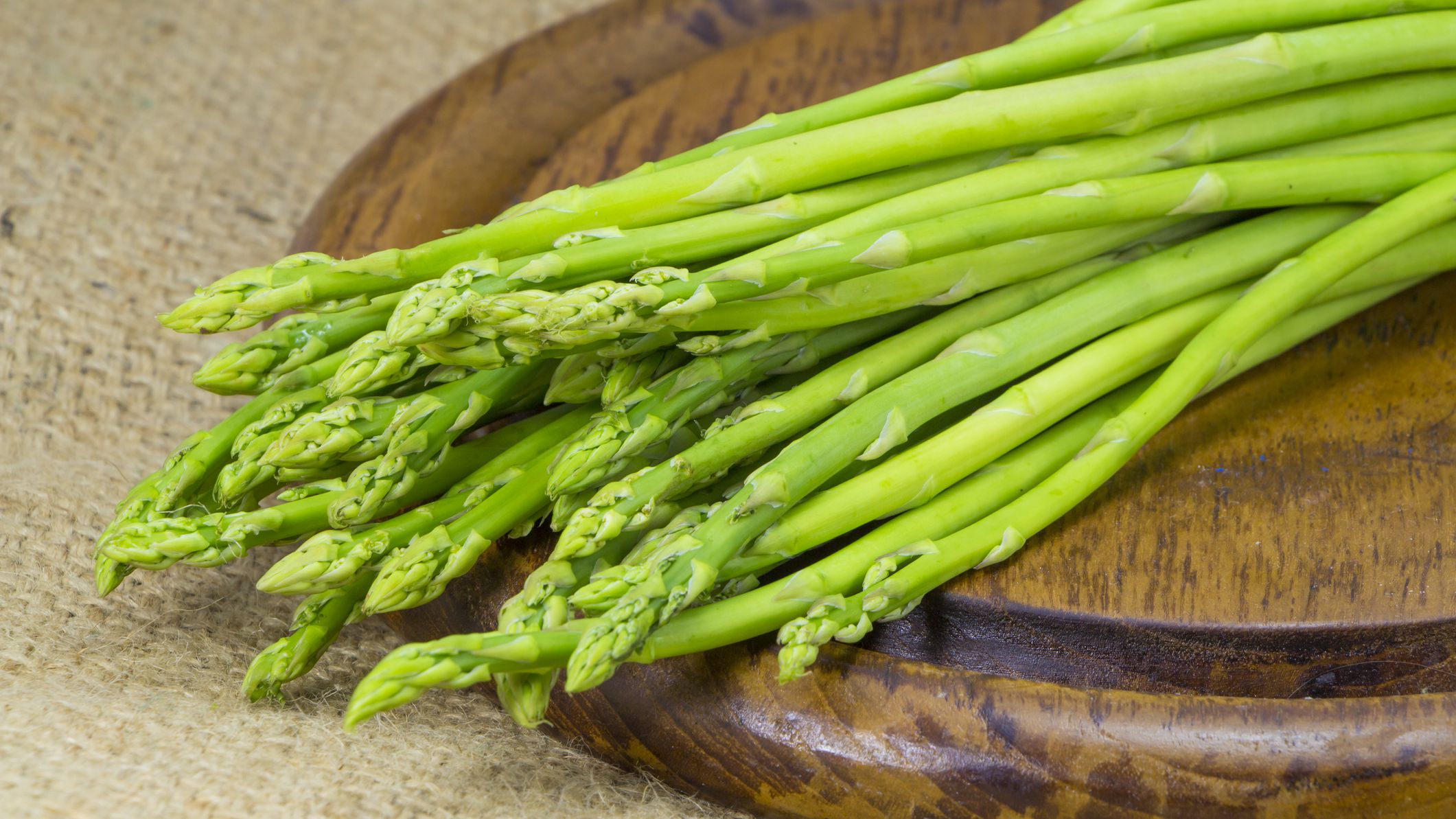 Cách làm măng tây xào thịt bò bông cải xanh