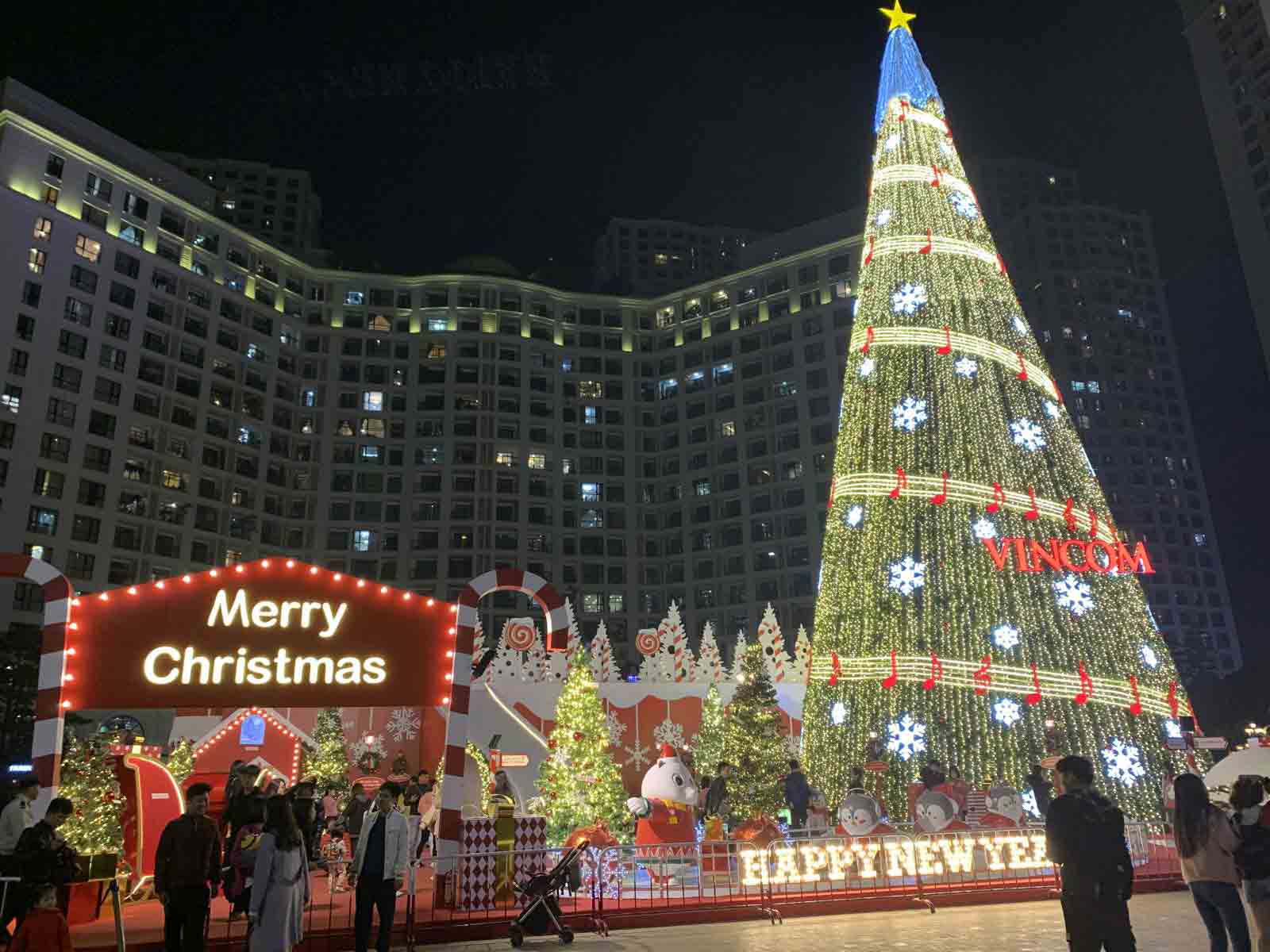 Trung tâm thương mại Trung tâm thương mại