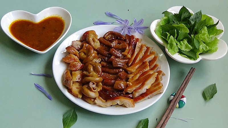 Lòng heo khía nước dừa Lòng heo khía nước dừa