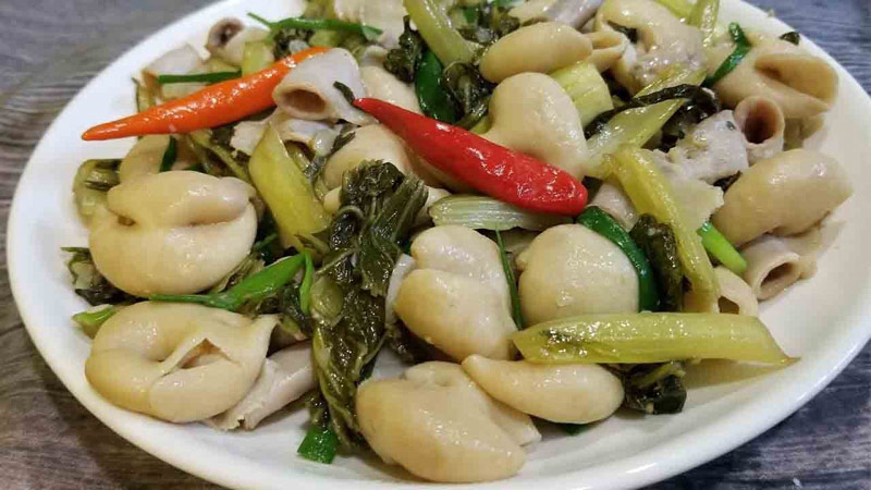 Lòng non xào dưa chua Lòng non xào dưa chua