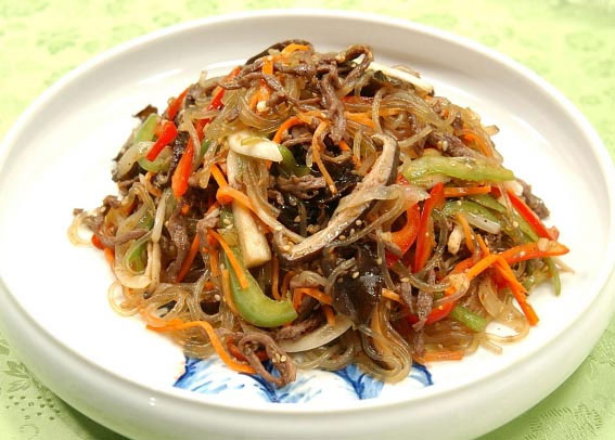 Mộc nhĩ xào miến Mộc nhĩ xào miến