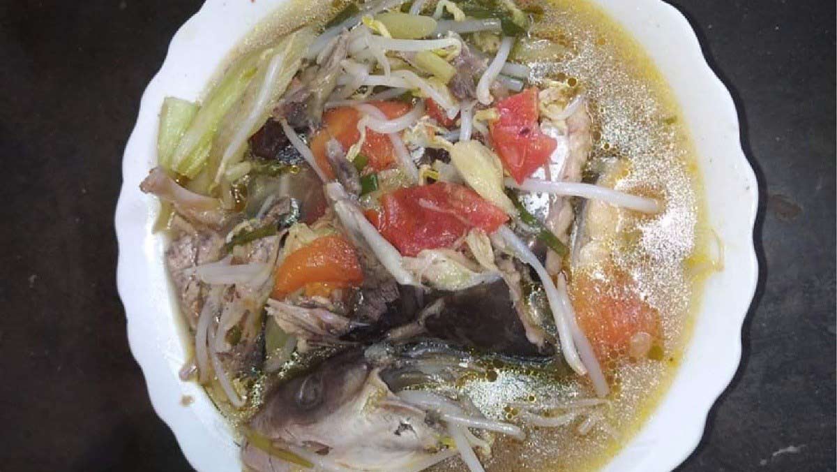 Cá basa nấu canh chua