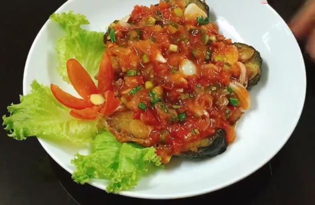 Cách làm cá basa kho cà chua