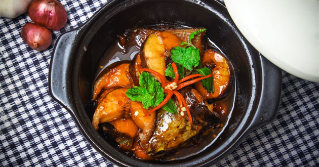 Cá basa kho tộ Cá basa kho tộ