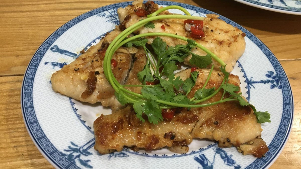 Phi lê cá casa chiên mắm Phi lê cá casa chiên mắm