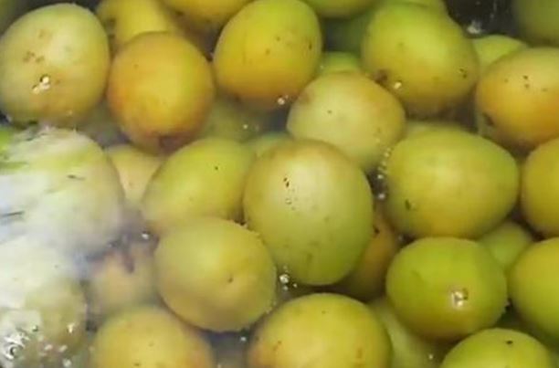 Cách làm mứt táo dẻo