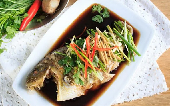 Cách làm cá chép hấp xì dầu