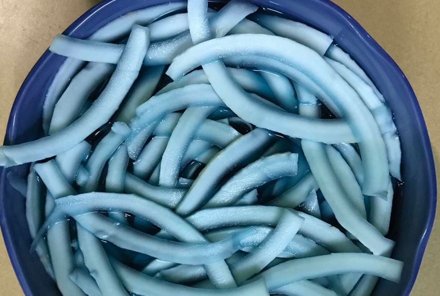 Cách làm mứt dừa hoa đậu biếc